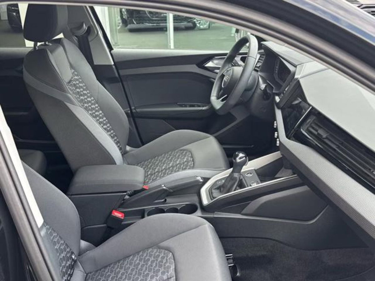 Audi A1 allstreet 30 1.0 tfsi Business 116cv (10)