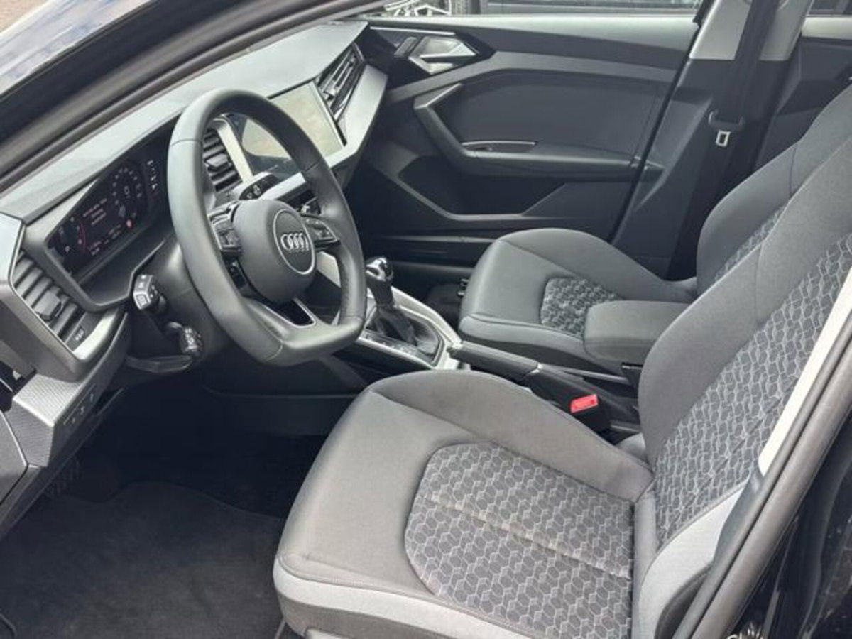 Audi A1 allstreet 30 1.0 tfsi Business 116cv (9)