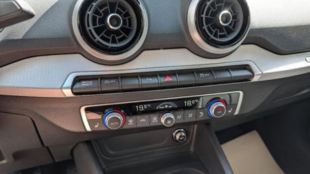 Audi Q2 Q2 35 TFSI S line Edition (17)