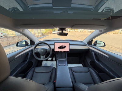 Tesla Model Y Performance awd (10)