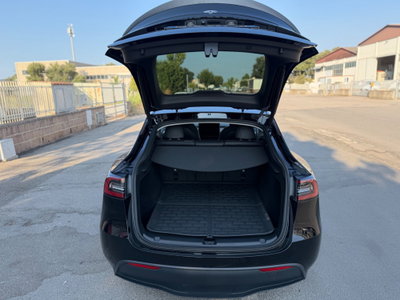 Tesla Model Y Performance awd (14)