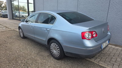 Volkswagen Passat 2.0 TDI DPF Highline (3)