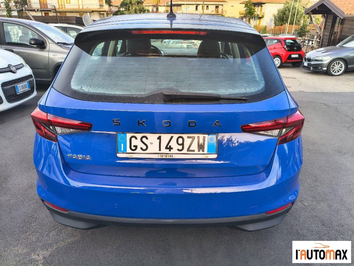 Skoda Fabia 1.0 mpi Selection 80cv (6)
