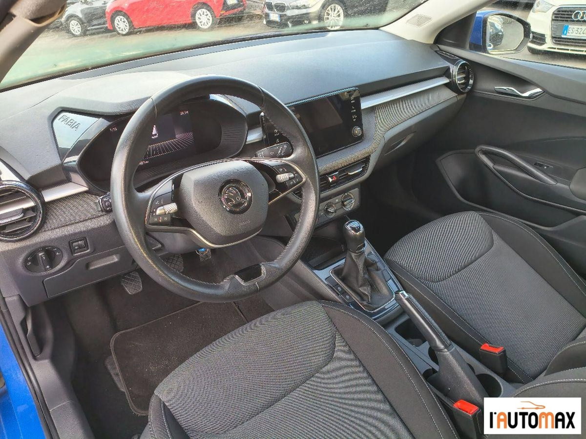 Skoda Fabia 1.0 mpi Selection 80cv (8)