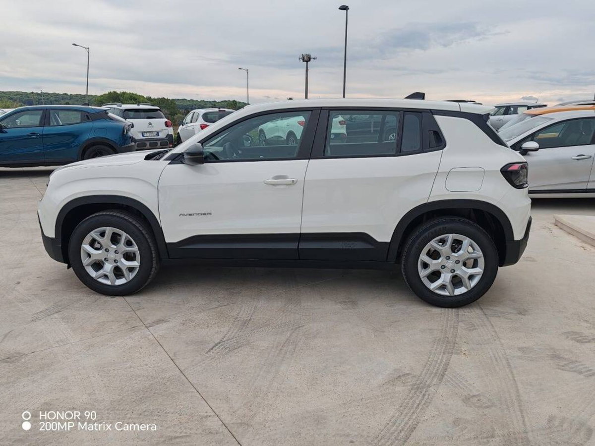 Jeep Avenger full-electric Summit fwd 156cv auto (8)