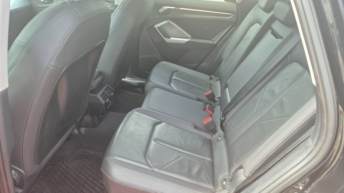 Audi Q3 35 TDI quattro S tronic Business Advanced (10)