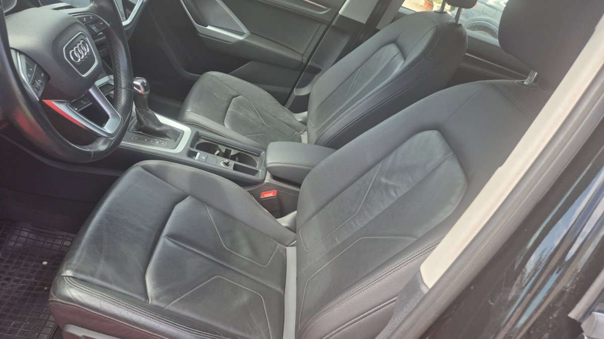 Audi Q3 35 TDI quattro S tronic Business Advanced (13)