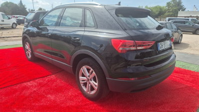 Audi Q3 35 TDI quattro S tronic Business Advanced (3)