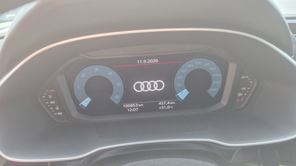 Audi Q3 35 TDI quattro S tronic Business Advanced (9)
