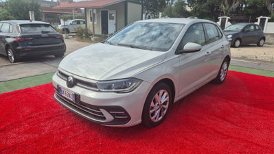 Volkswagen Polo 1.0 tsi Life 95cv (2)