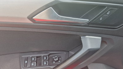 Volkswagen Tiguan 1.6 TDI SCR Style BlueMotion Technology (8)