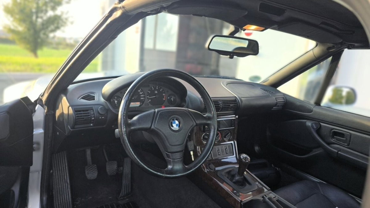 BMW Z3 Cabrio 1.8 cat Roadster (2)