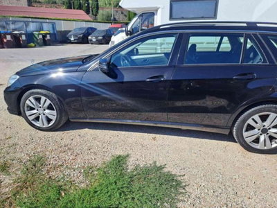 Mercedes-Benz Classe E Station Wagon 250 CDI BlueEFFICIENCY Avantgarde (12)