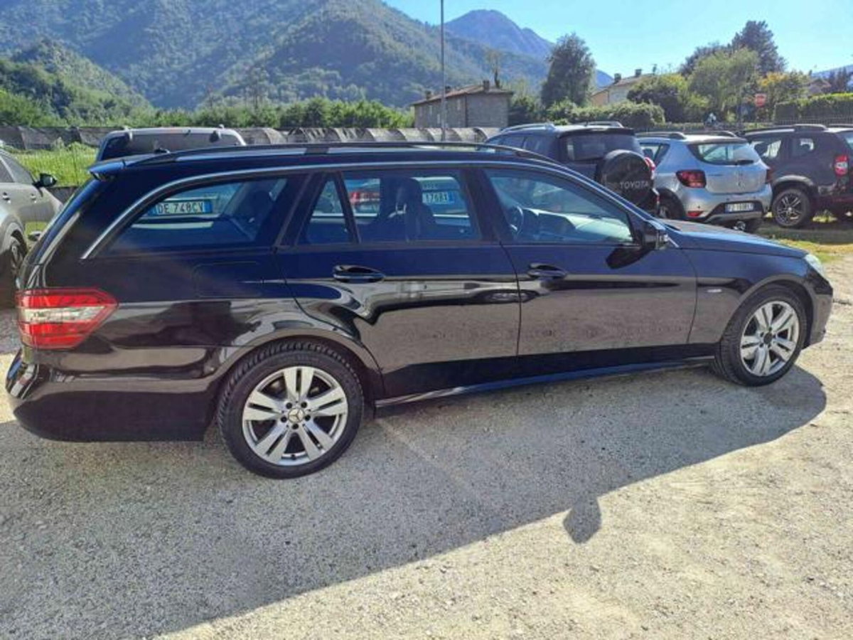 Mercedes-Benz Classe E Station Wagon 250 CDI BlueEFFICIENCY Avantgarde (17)