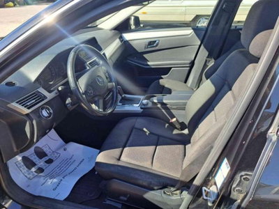 Mercedes-Benz Classe E Station Wagon 250 CDI BlueEFFICIENCY Avantgarde (2)
