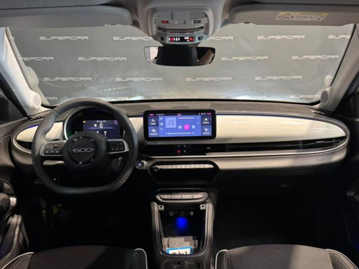 Fiat 600 1.2 hybrid Pop 145cv auto (10)