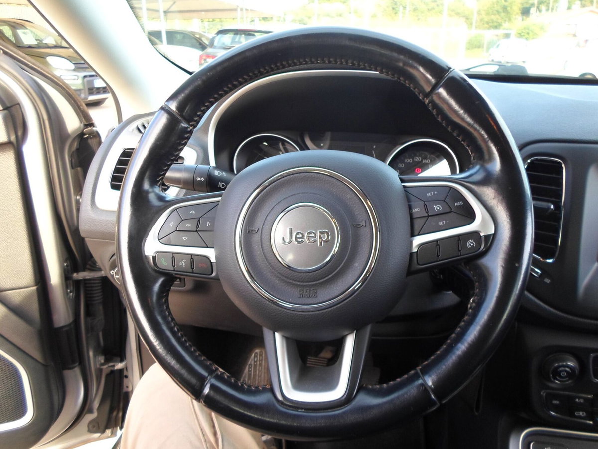 Jeep Compass 1.6 Multijet II 2WD Limited (17)