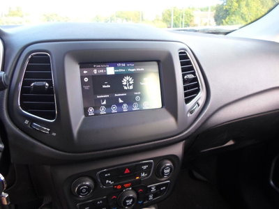 Jeep Compass 1.6 Multijet II 2WD Limited (20)