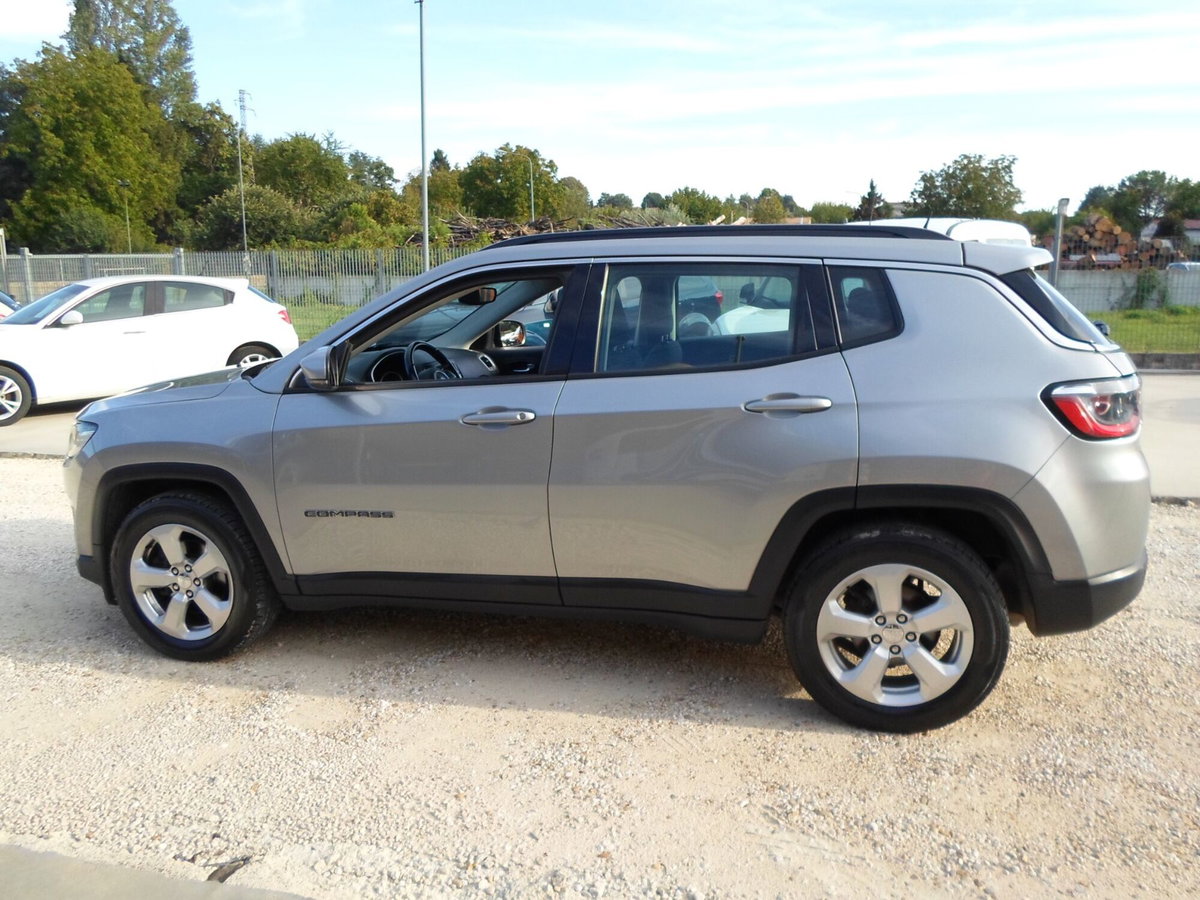 Jeep Compass 1.6 Multijet II 2WD Limited (6)