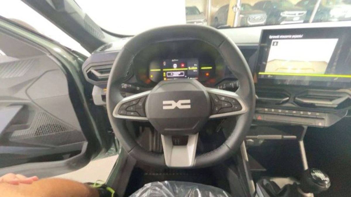 Dacia Duster 1.2 Eco-G Expression 120cv (10)