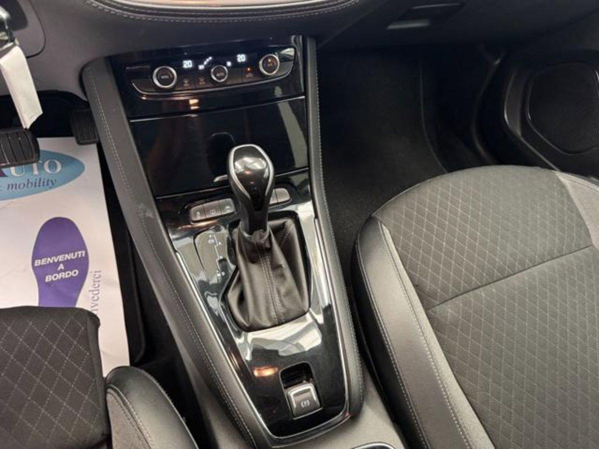 Opel Grandland X 2.0 diesel Ecotec Start&Stop aut. Ultimate (11)