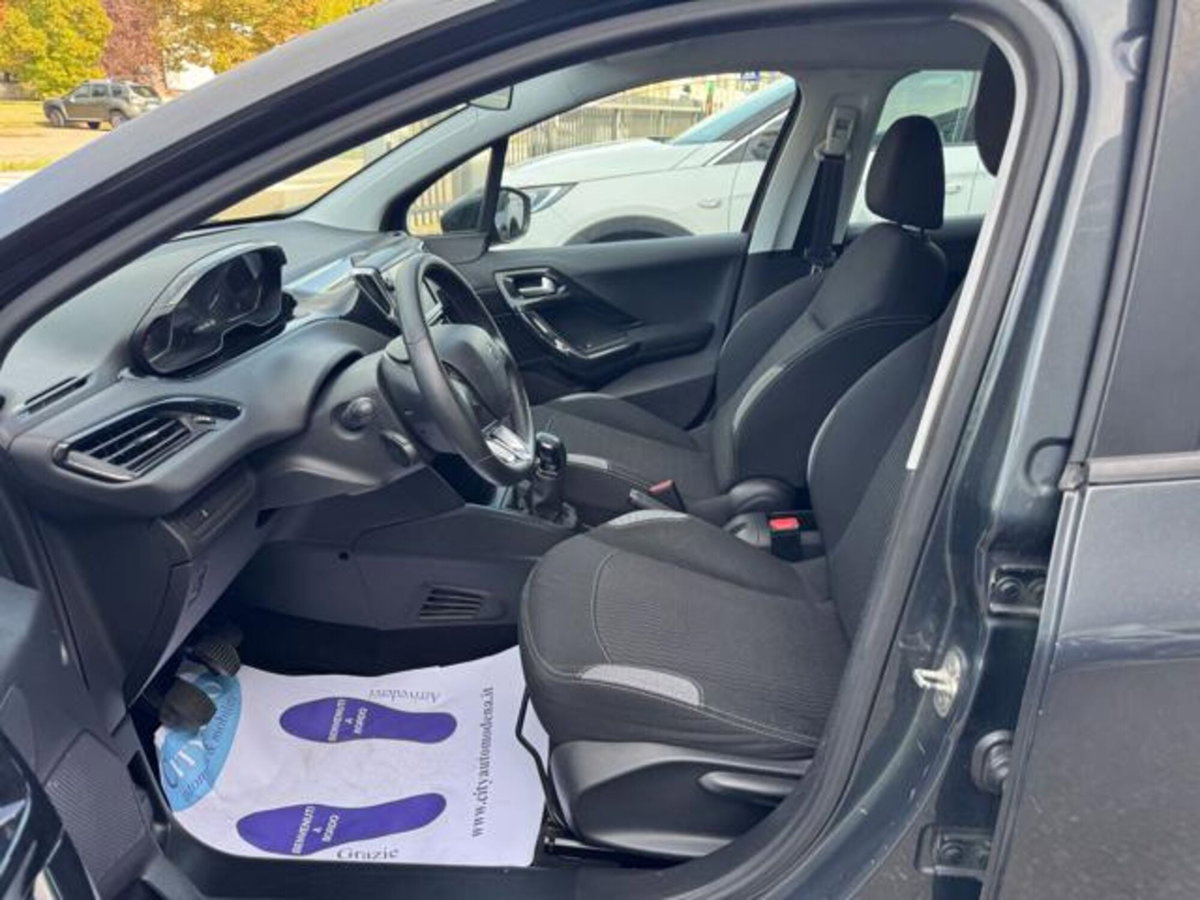 Peugeot 208 75 5 porte Allure (5)