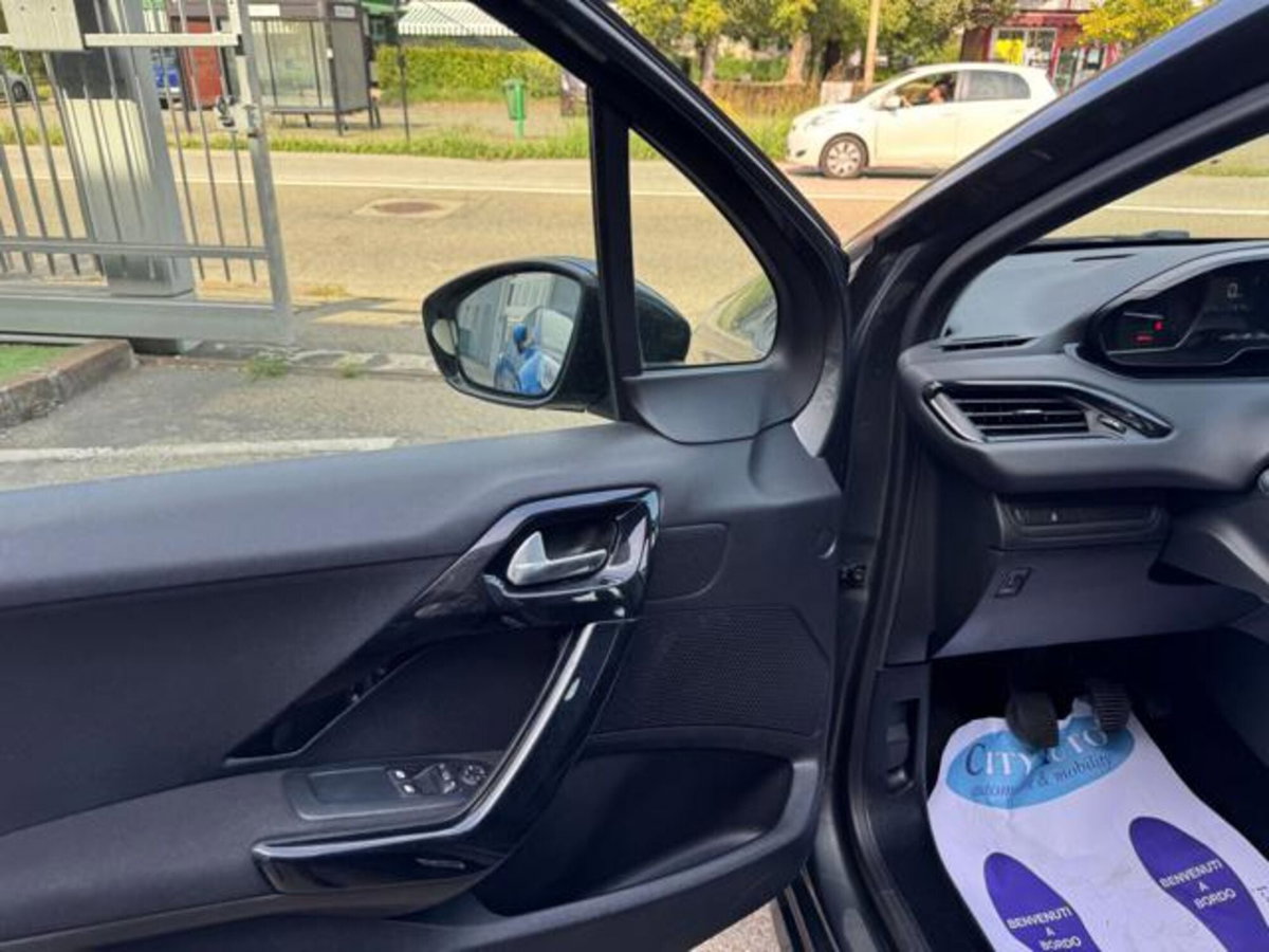 Peugeot 208 75 5 porte Allure (8)