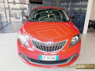Lancia Ypsilon 1.0 FireFly 5 porte S&S Hybrid Ecochic Gold
