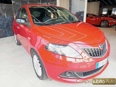 Lancia Ypsilon 1.0 FireFly 5 porte S&S Hybrid Ecochic Gold (3)