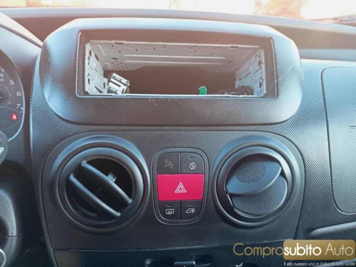 Fiat Fiorino 1.3 MJT 80CV Combinato (18)