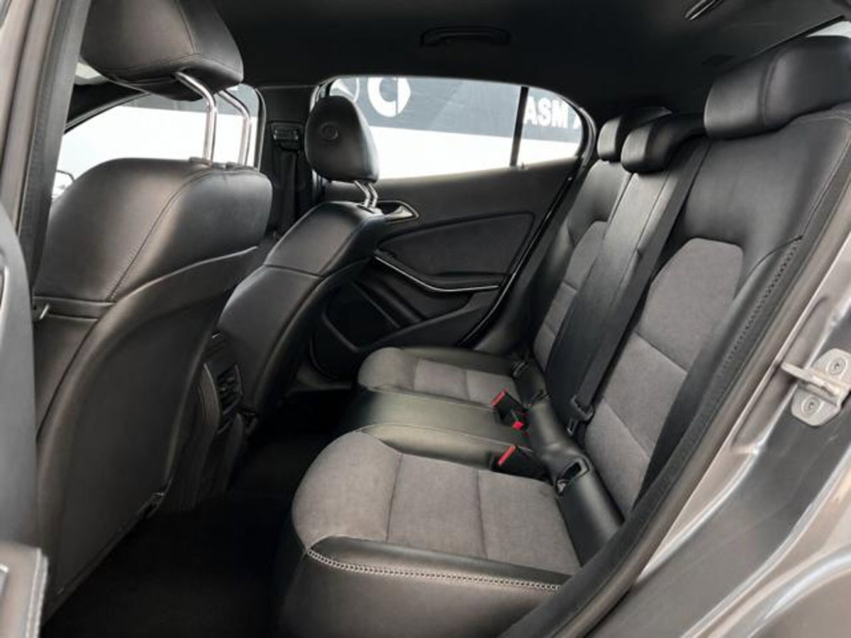Mercedes-Benz GLA SUV 220 d Automatic 4Matic Business (10)