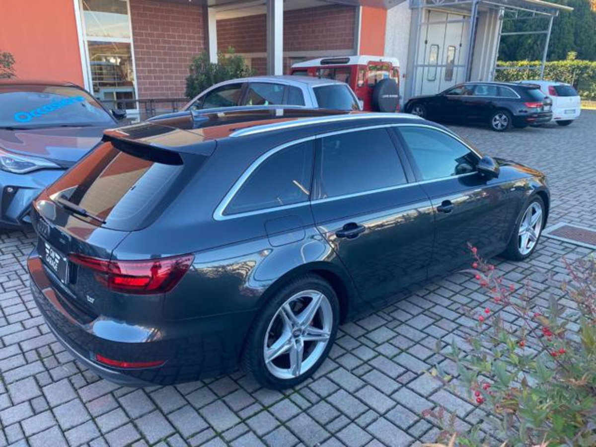 Audi A4 Avant 2.0 TDI 150 CV S tronic S line edition (13)