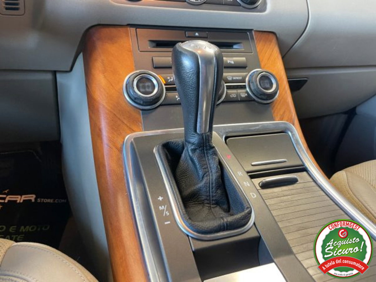 Land Rover Range Rover Sport 3.0 SDV6 HSE (16)