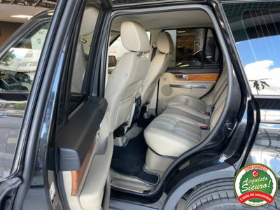 Land Rover Range Rover Sport 3.0 SDV6 HSE (17)