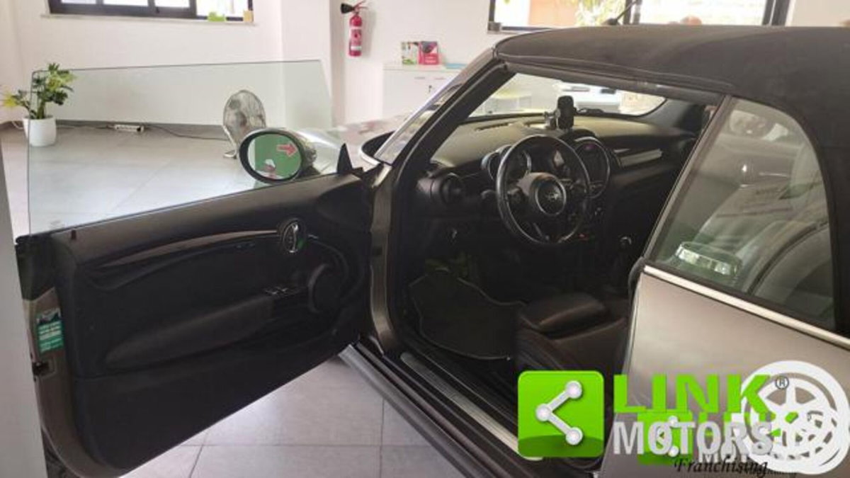MINI Mini Cabrio 1.5 One Cabrio (10)