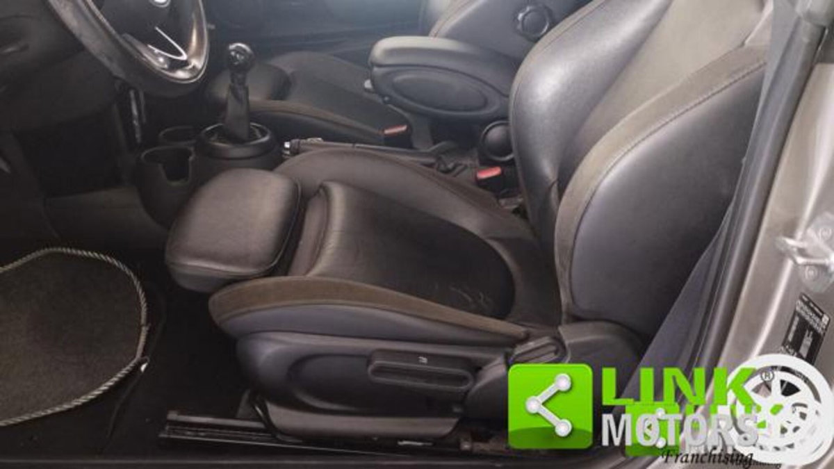 MINI Mini Cabrio 1.5 One Cabrio (13)