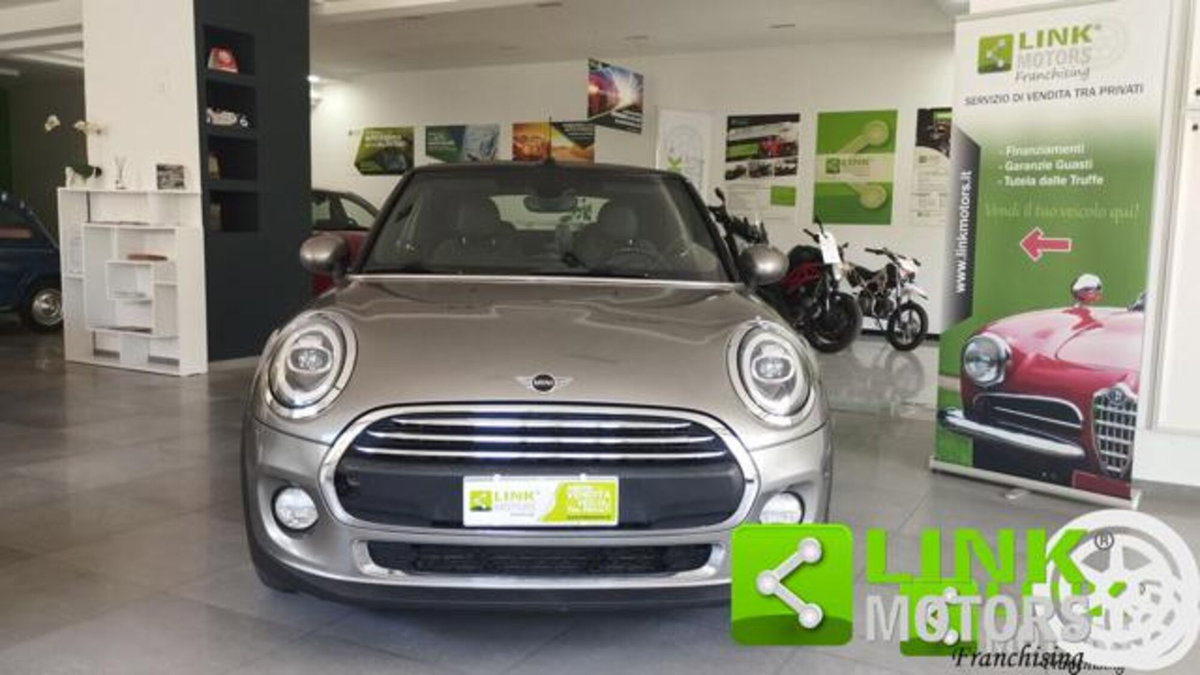 MINI Mini Cabrio 1.5 One Cabrio (2)