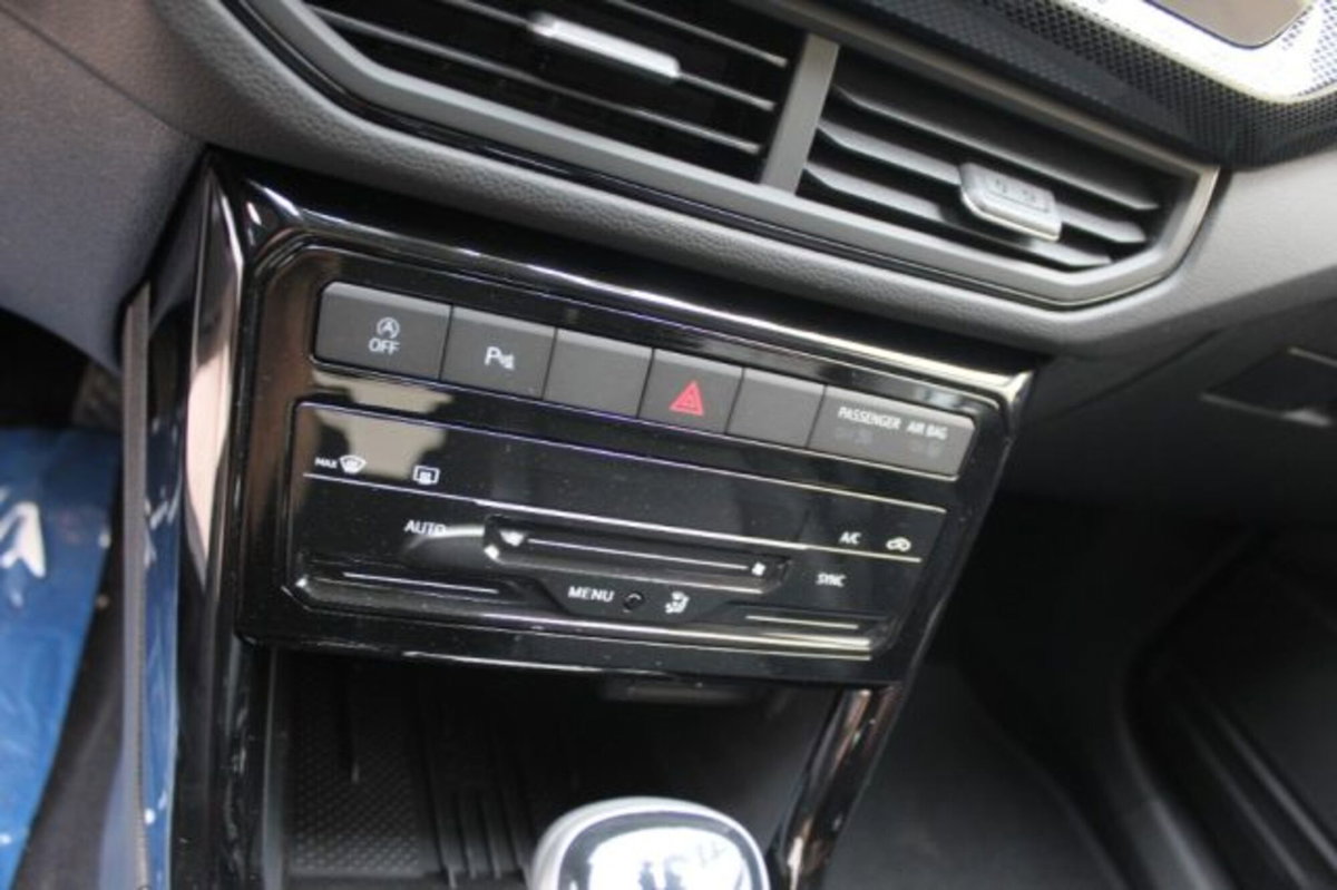 Volkswagen T-Cross 1.0 tsi Edition 95cv (13)