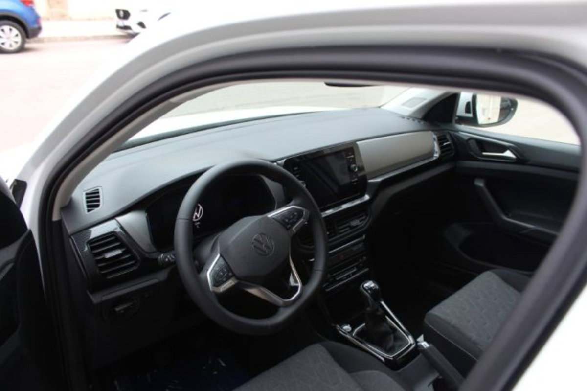 Volkswagen T-Cross 1.0 tsi Edition 95cv (8)
