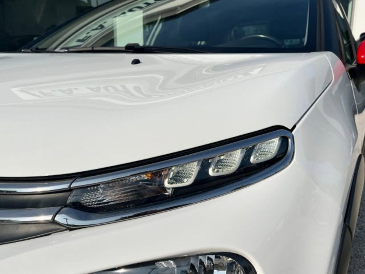 Citroen C3 PureTech 82 GPL Shine (17)