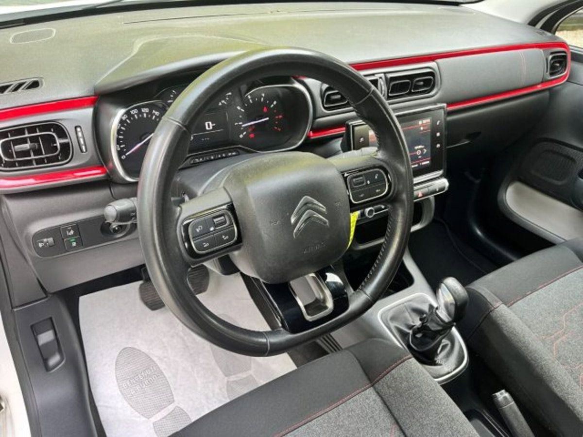 Citroen C3 PureTech 82 GPL Shine (18)