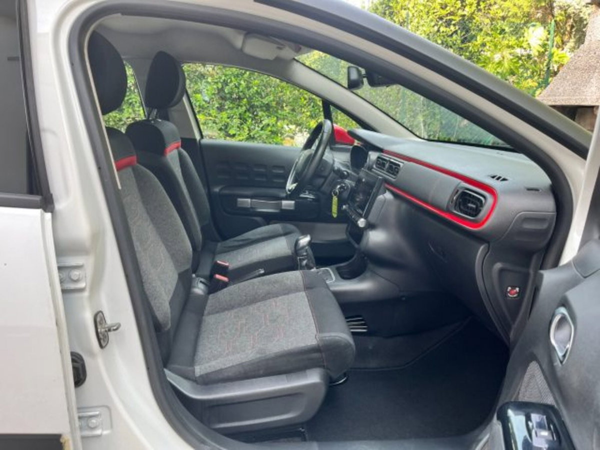 Citroen C3 PureTech 82 GPL Shine (8)