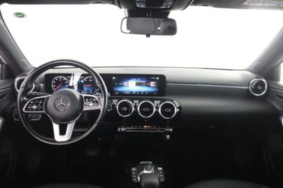 Mercedes-Benz Classe A 180 d Automatic Sport (4)