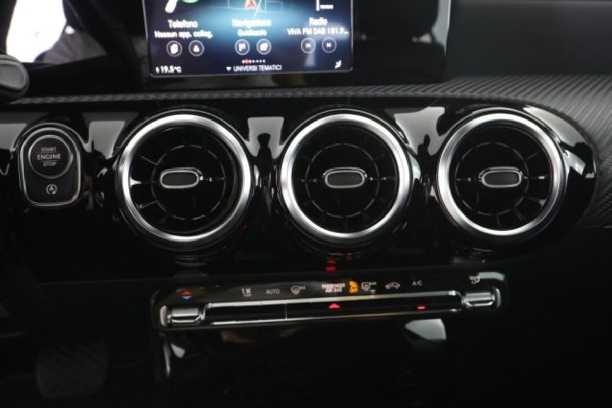 Mercedes-Benz Classe A 180 d Business Extra auto (14)
