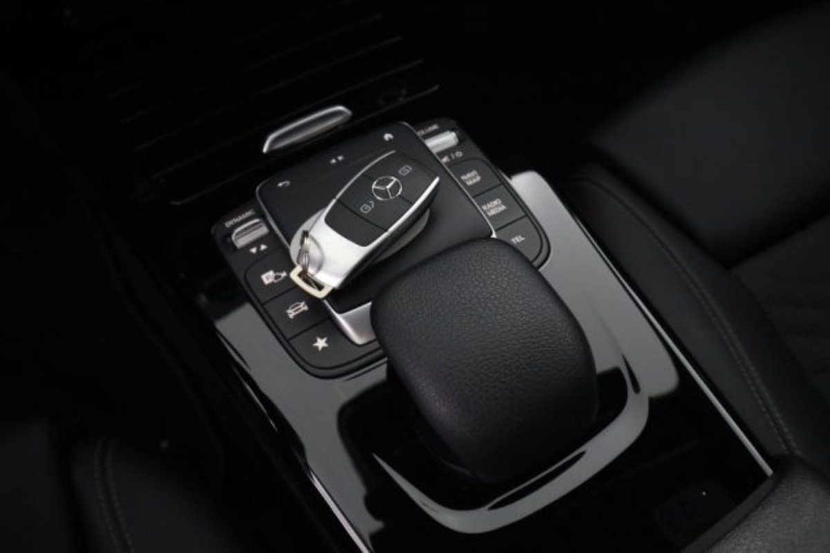 Mercedes-Benz Classe A 180 d Business Extra auto (15)
