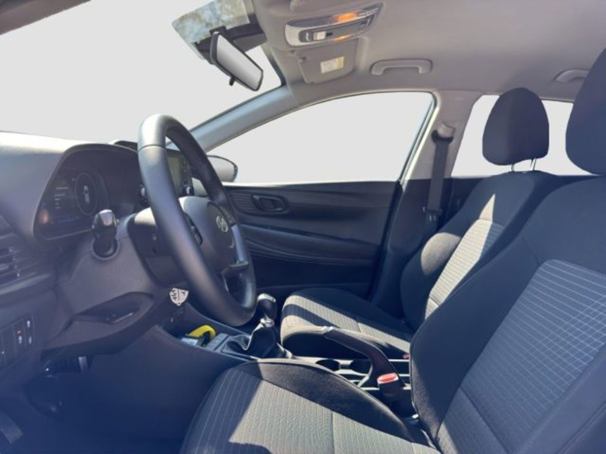 Hyundai i20 1.2 mpi Connectline mt (9)