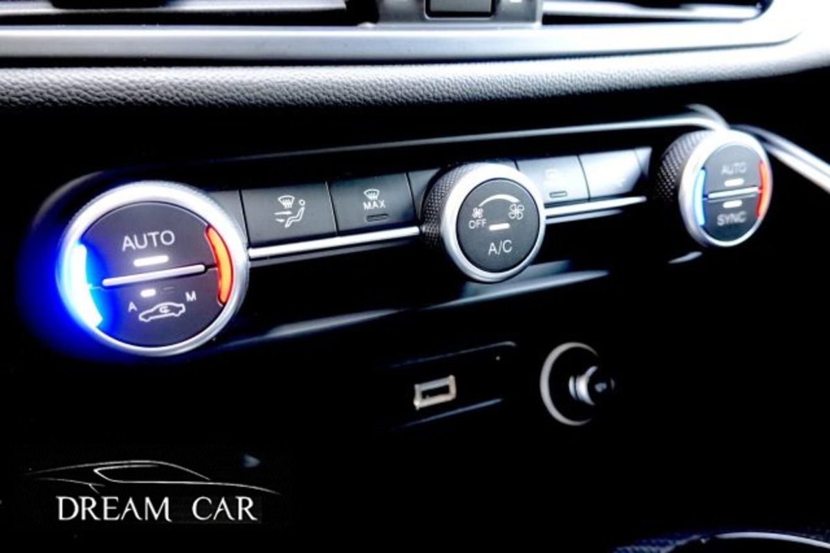 Alfa Romeo Giulia 2.9 T V6 AT8 Quadrifoglio (20)