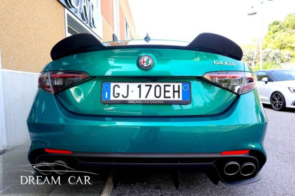 Alfa Romeo Giulia 2.9 T V6 AT8 Quadrifoglio (4)