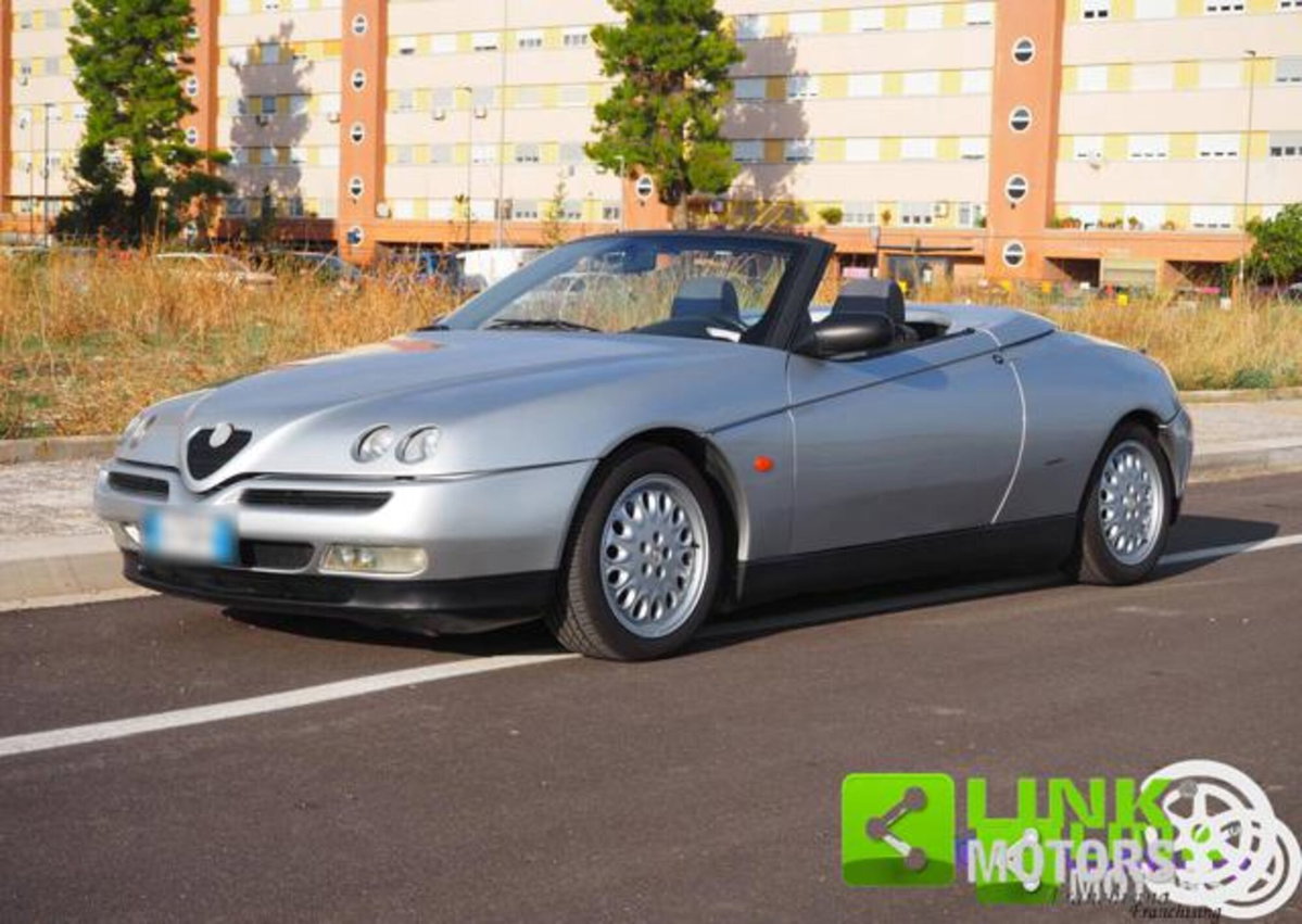 Alfa Romeo Spider 2.0i 16V Twin Spark cat