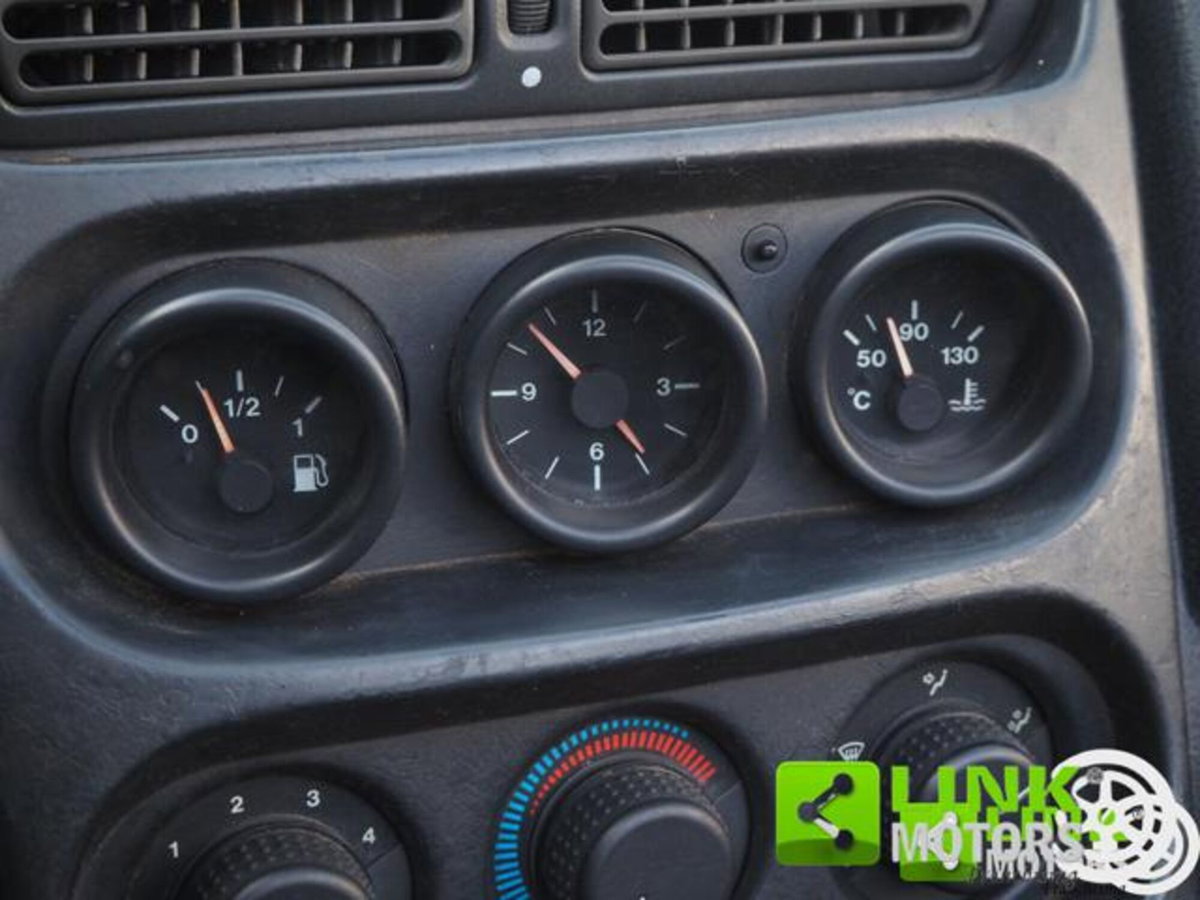 Alfa Romeo Spider 2.0i 16V Twin Spark cat (13)